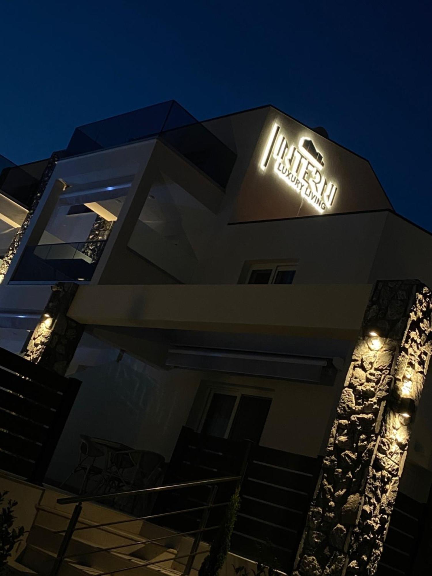 Апартаменты Interni Luxury Living Никити Экстерьер фото
