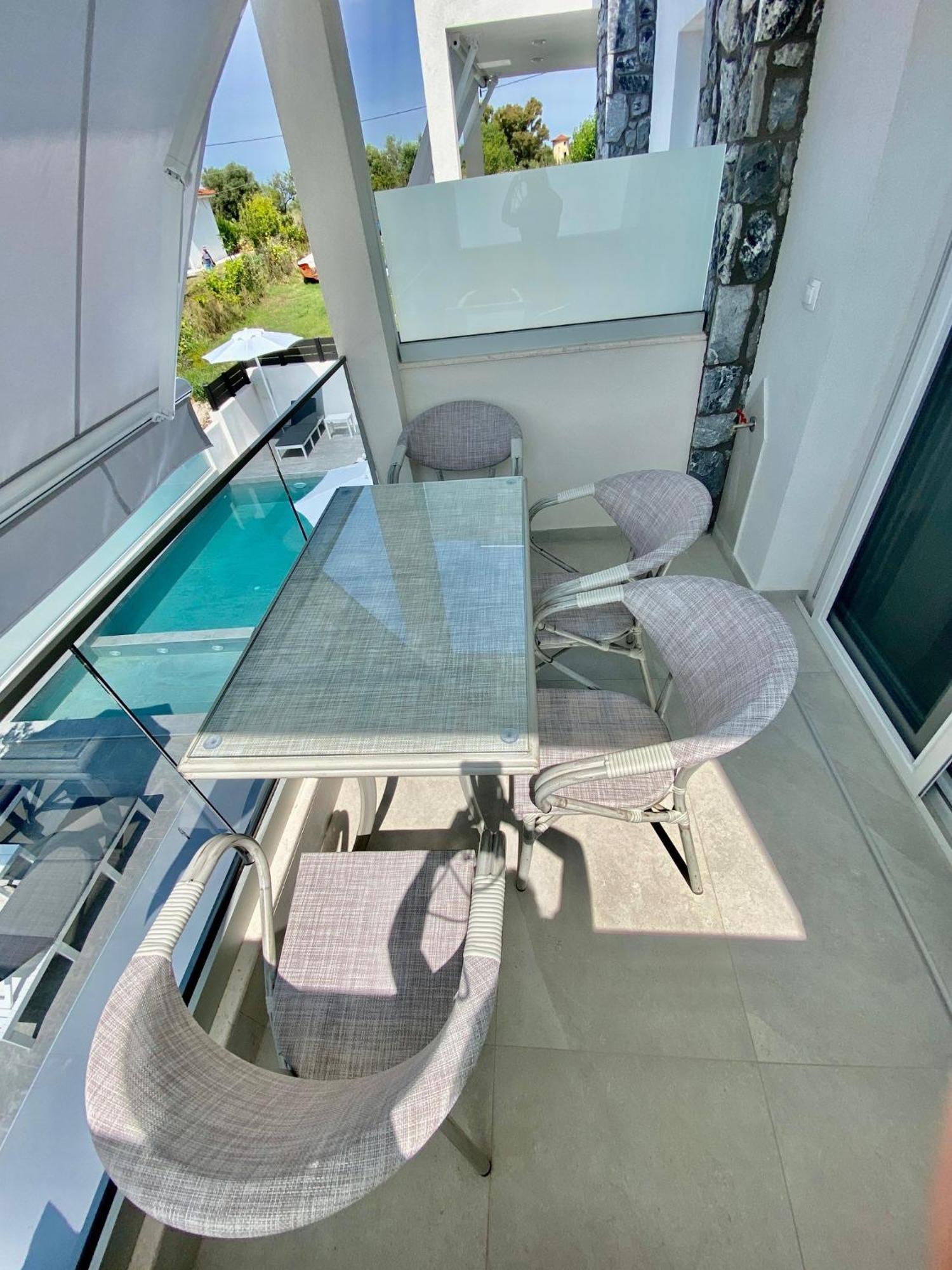 Апартаменты Interni Luxury Living Никити Экстерьер фото