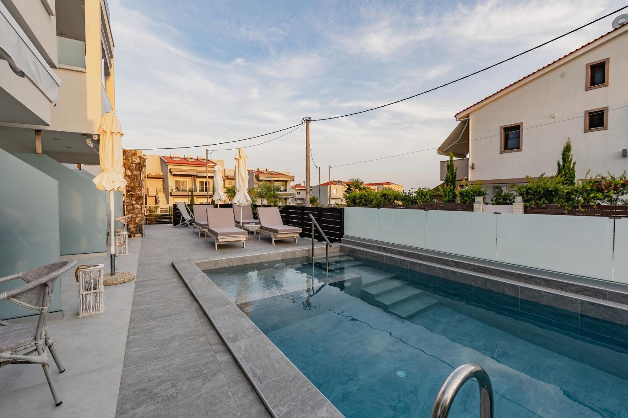 Апартаменты Interni Luxury Living Никити Экстерьер фото